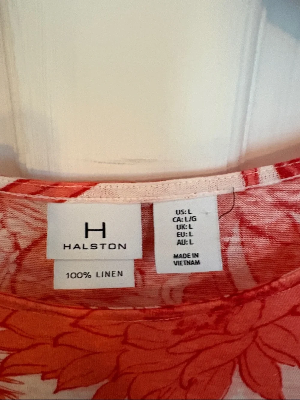 H Halston Floral coral and cream linen top size large like new - Picture 2 of 4